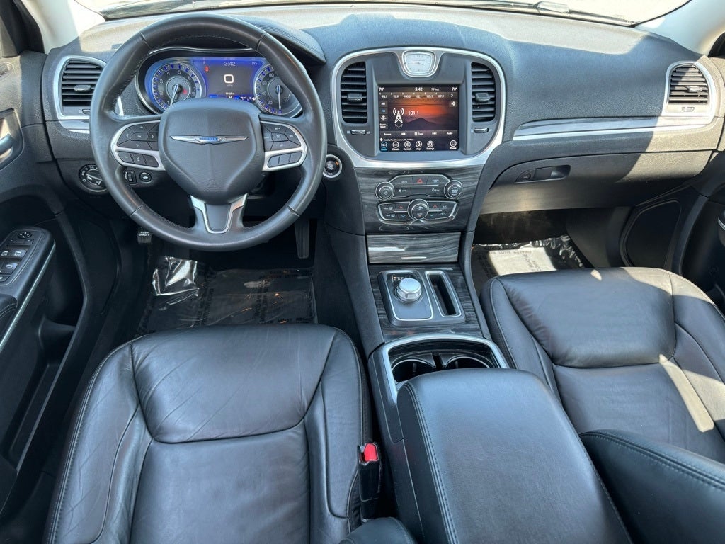 2021 Chrysler 300 Touring